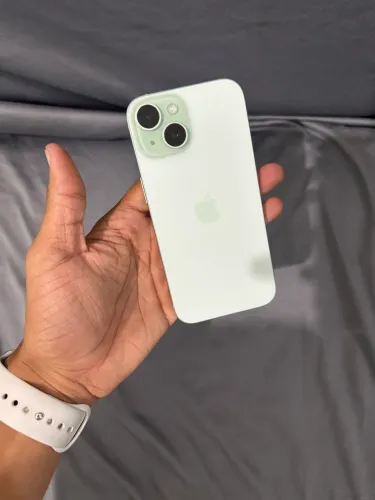 iPhone 15 