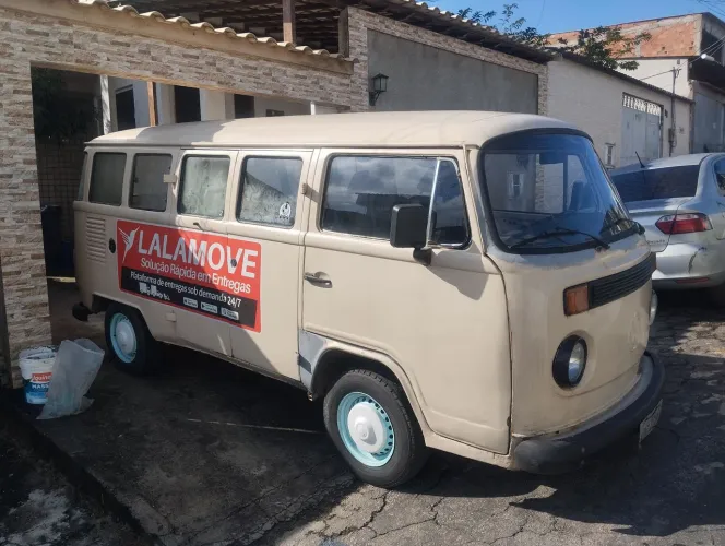 Volkswagen Kombi Standard/ Luxo/ Serie Prata 1994