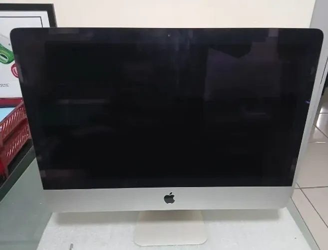 SUCATA >> iMac 21,5 - 2013 / Intel Core i5 << SUCATA