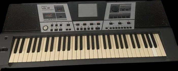 TECLADO ROLAND VA 3 PARA RETIRADA DE PEÇAS