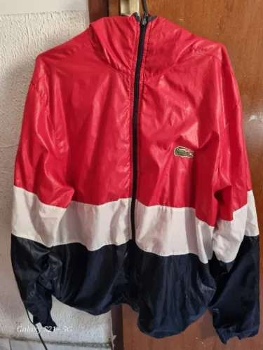 Blusa impermeável lacoste sport