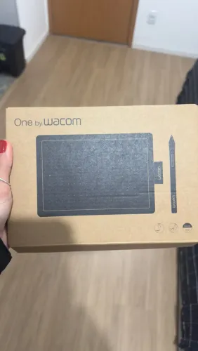 Mesa Digitalizadora One by Wacom + Caneta - R$ 80
