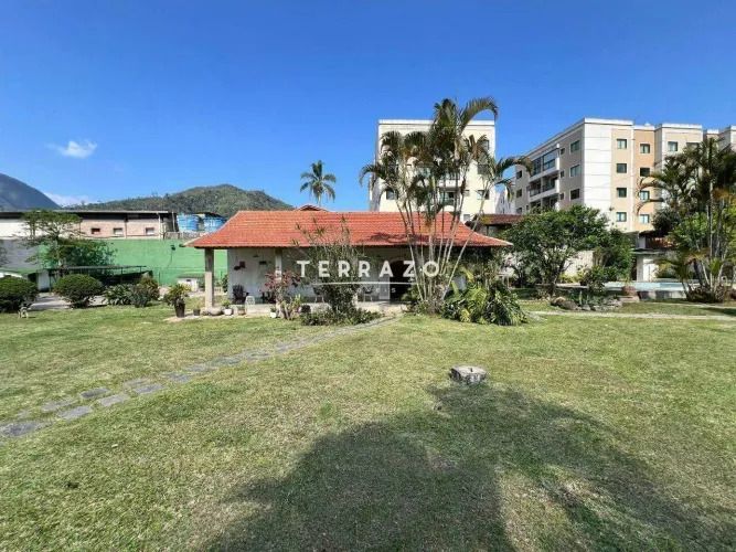 Casa para aluguel, 4 quartos, 2 suítes, 2 vagas, Bom Retiro - Teresópolis/RJ