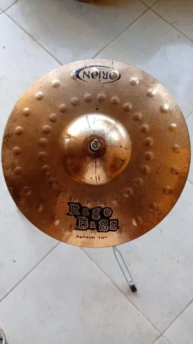 Prato para bateria musical