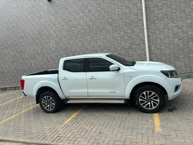 Nissan Frontier S CD 4X4 2.3 TB Diesel Mec. 2019
