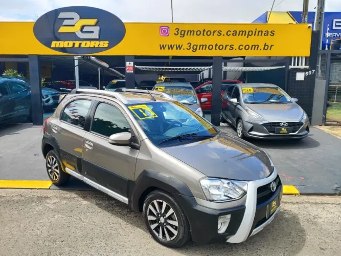 Toyota Etios Cross 1.5 Flex 16V 5P Aut. 2017