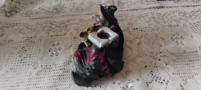 Bruxa de resina - Porta velas