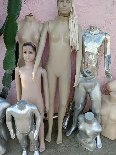 Manequins