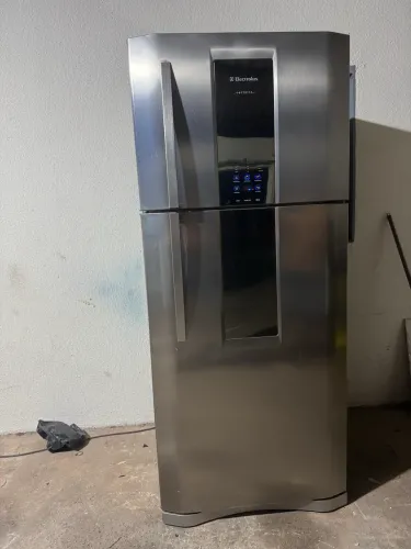 Geladeira Electrolux inox frost free 553 lt