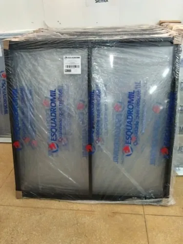janela de alumínio preta com vidros 2 folhas 1,00x1,00 239,90 a vista 
