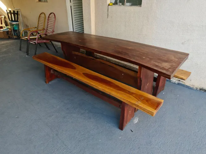 Mesa Rustica com bancos 2,40m
