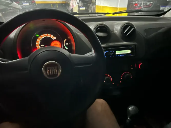 Fiat Uno Vivace/rua 1.0 EVO Fire Flex 8V 5P 2014