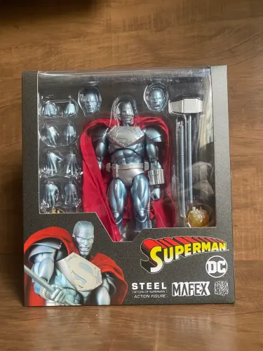 Superman mafex STEEL