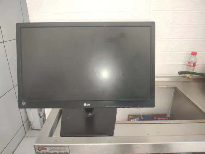 Monitor LG 19 Polegadas .