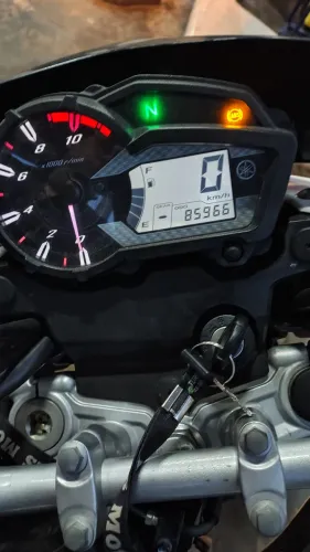 Vende-se Yamaha crosser 150.