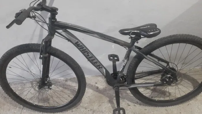 Vendo Bicicleta com 18 marchas