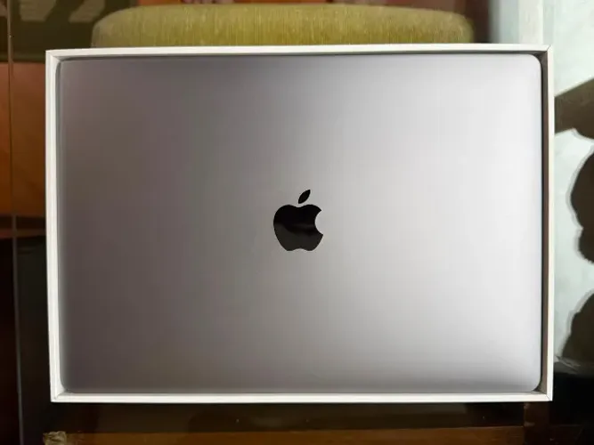 MacBook Air de 13 polegadas Modelo A1932 Cinza Espacial