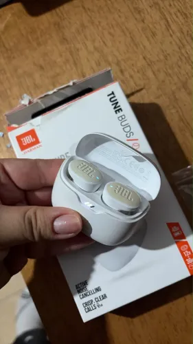 JBL Tube Buds