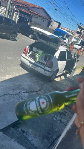 VENDO SOM AUTOMOTIVO