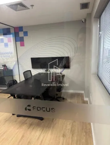 Sala Comercial à Venda no Osasco Prime Center - Vila Yara 1 Sala, 2 Banheiros, 2 Vagas de 