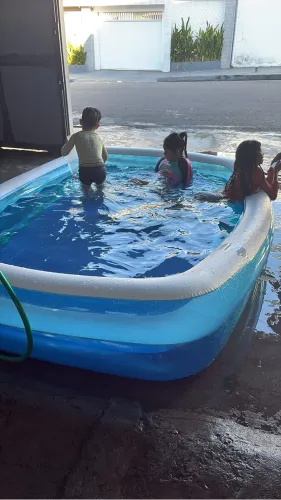 Piscina infantil inflável 