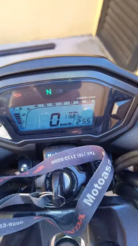 Moto totalmente original para pessoas exigentes.