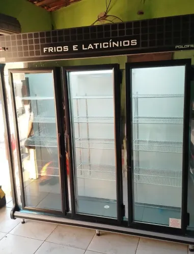 Balcão Expositor Vertical de Auto Atendimento p/ frios e laticínios em até 10x sem juros 