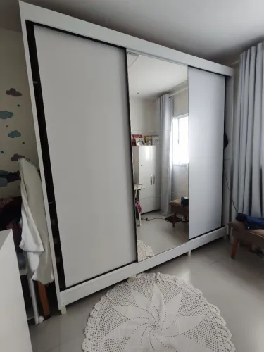 Vendo guarda roupas de casal