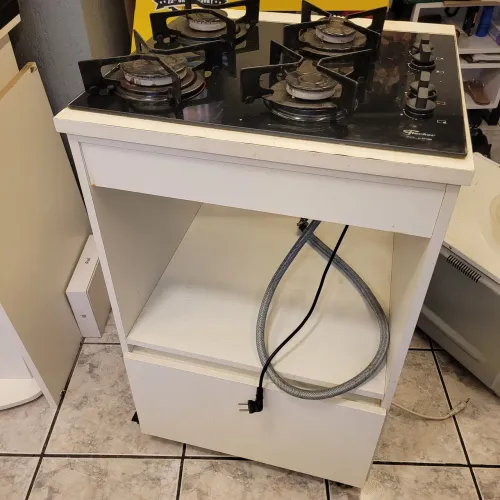 Cooktop 4 bocas e armário com gaveta
