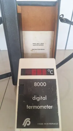 Termômetro Digital Frode Pedersen 8000 - Completo com Estojo e Manual