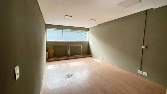(73021) à venda - Sala com , no Santo Agostinho