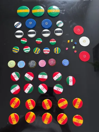 Lote de botões de futebol de mesa década de 90