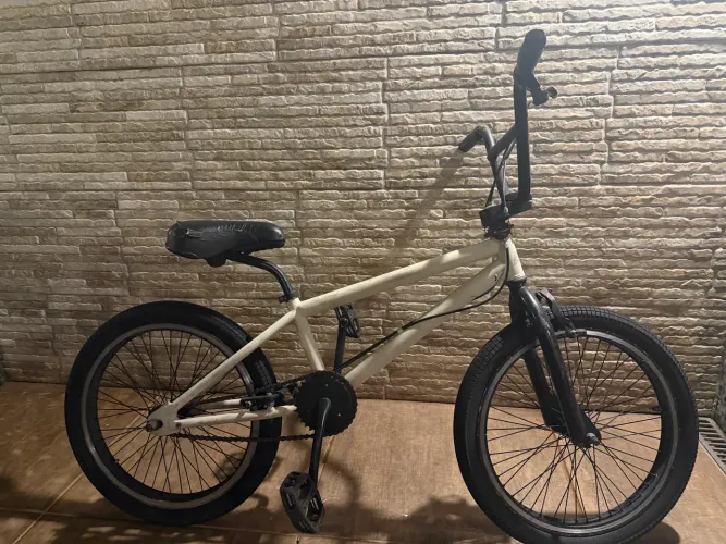 Bicicleta BMX DiamondBack