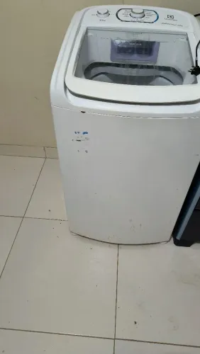 Máquina de lavar Eletrolux les11