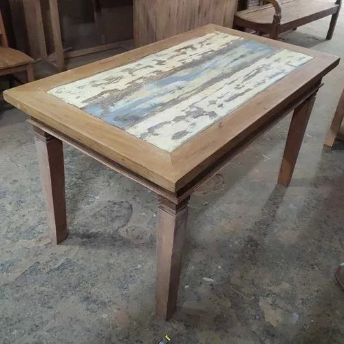 Mesa Pé Diamante Com Tinta De Demolição