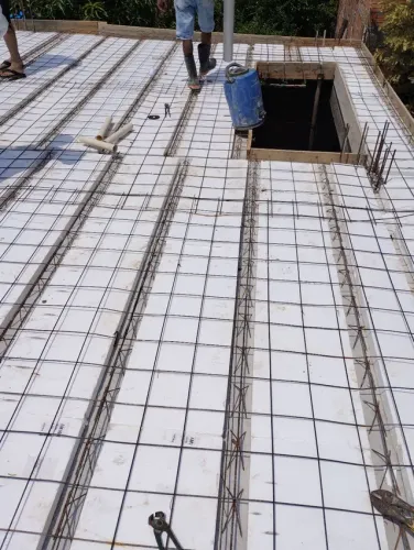 Laje e serviços de construção 