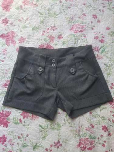 Short alfaiataria tamanho 40