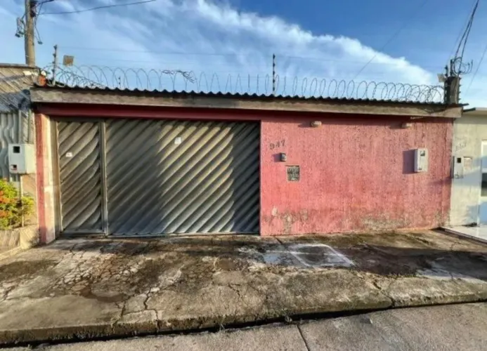 Vendo na Santa Maria, próximo ao Costa atacadão