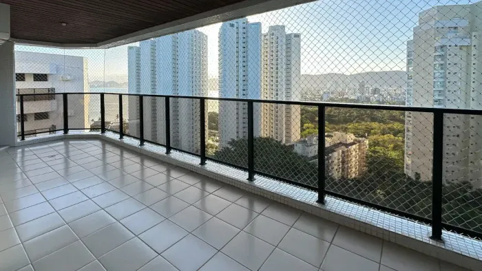 Apartamento À VENDA no Condomínio Costão das Tartarugas - Guarujá