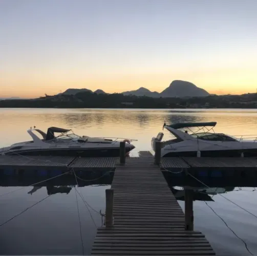 Hunner 290 ano 2005-Troco por automóveis