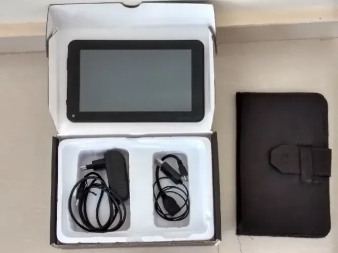 Tablet sem carregador. Bateria não carrega. Semi-novo