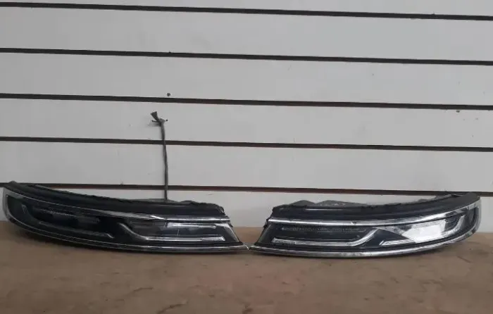 FAROL CITROEN C4 CACTUS