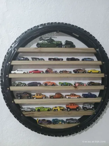 EXPOSITOR ESTANTE PARA CARRINHOS HOT Wheels Aro 24