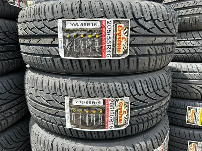 2 pneus Crystone 205/55r16 remolde com borracha 100% vipal