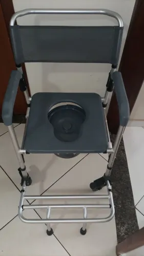 ALUGO CADEIRA DE BANHO COMPLETA