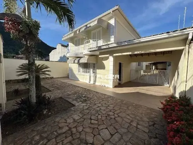 Casa com 3 dormitórios à venda, 165 m² por R$ 1.017.000,00 - Piratininga - Niterói/RJ
