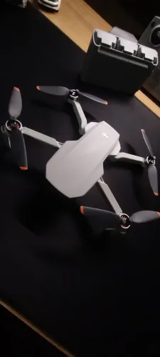 Drone Dji Mini 2 SE - Fly More Combo