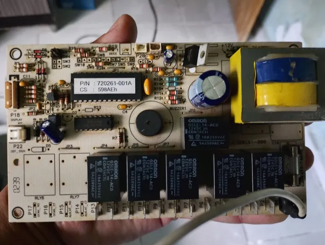 Placa eletrônica Carrier 720261-001A 220v