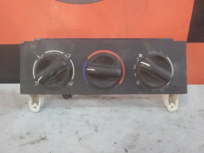 Comando do Ar-Condicionado Renault Kangoo 2008