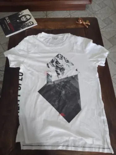 Camiseta Jack & Jones. P. Branca importada